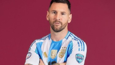 Lionel Messi presentó la camiseta que utilizará la Selección Argentina en la Copa América.