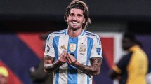 Imagen de La esposa de un jugador de Chile fulminó a Rodrigo De Paul tras la derrota en la Copa América: «Eres un sucio»