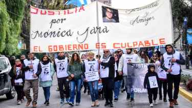 Justicia por Mónica Jara, el pedido por la maestra que murió en la explosión. Foto: Cecilia Maletti.