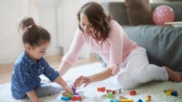 Las niñeras recibirán aumentos, como las empleadas domésticas.-