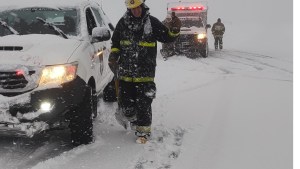 Temporal de nieve en Neuquén: las zonas rurales del norte esperan una tregua del clima