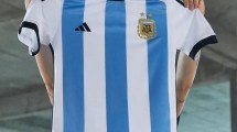 Imagen de Le prometieron una camiseta de la selección Argentina y le terminaron vaciando la cuenta del banco en Roca