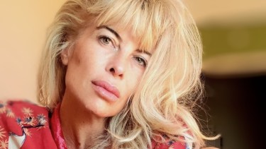 «Putamadre»: maternidad, adicciones y estereotipos en una novela de autoficción