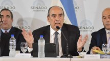 Imagen de Advertencia opositora por la movilidad jubilatoria: el Gobierno reiteró que vetará las leyes que rompan el equilibrio fiscal