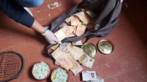 Imagen de Desmantelaron una red que distribuía droga en Cipolletti, luego de tres allanamientos