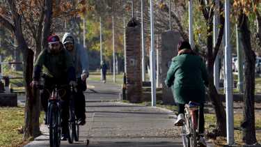 Neuquén habilitó las bicis públicas para los turistas en vacaciones de invierno. Foto archivo Matías Subat. 