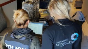 Desarticularon una red de distribución de fotos sexuales operada por adolescentes de 13 y 14 años, en Córdoba
