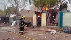 Muerte de tres niños en Roca: dolor y pesar en el barrio y en la escuela a la que asistían los pequeños