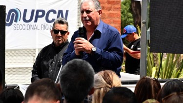 La posición de UPCN fue expuesta en una nota de Juan Carlos Scalesi al gobernador Weretilneck. Foto: Marcelo Ochoa 