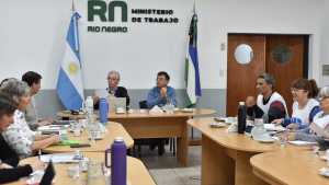 Paritarias en Río Negro: la oferta para Unter tiene una escala de cinco sumas fijas