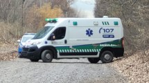 Imagen de Vecinos encontraron a una joven en estado de shock, en la zona de chacras de Centenario