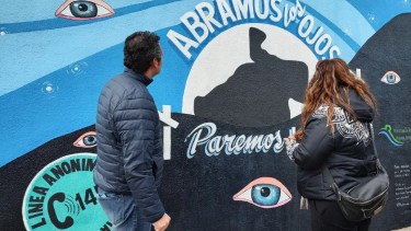 Mural de Viedma con el color sugerido de la ONU.