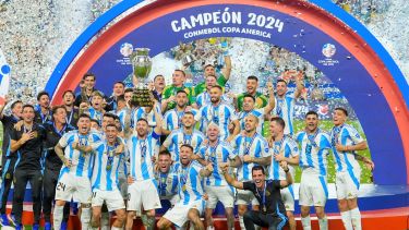 La Albiceleste extendió su tremenda racha en la Copa América de Estados Unidos y sigue en lo más alto del escalafón mundial. (AFP)