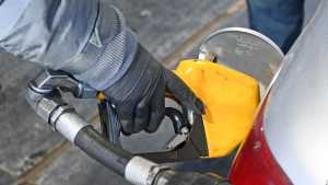 Aumenta la nafta y el gasoil en marzo: qué factores provocarán la suba de combustibles