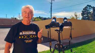 Josep Masalles Román está en el tip 13 del ranking mundial de observadores de eclipses. Es de Barcelona. Foto: gentileza.