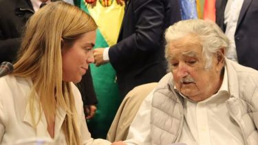 María Emilia Soria se reunió con "Pepe" Mujica en Uruguay.
