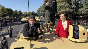 Ahora Javier Milei quiere inflación “cero” antes de abrir el cepo al dólar