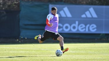 Agustín Sant'Anna se lesionó la rodilla derecha en el amistoso ante Millonarios de Colombia.