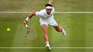 Francisco Comesaña sigue con su sueño en Wimbledon y volvió a ganar en segunda ronda.