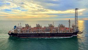 Vaca Muerta en el mercado global: PAE traerá un buque para exportar GNL desde el 2027