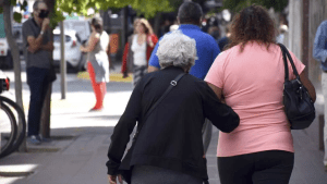 Jubilados y pensionados de Anses con bono en julio 2024: calendario de pagos afectado por el feriado