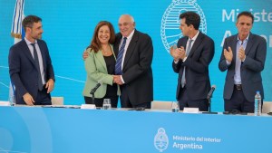 Denuncian a Arabela Carreras por el acuerdo con una empresa israelí por datos del agua