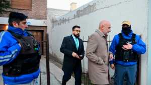 Ayuda social sin control, organizaciones allanadas y otro ex ministro en la mira en Neuquén