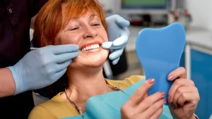 PAMI optimiza sus planes: el importante cambio que incorporó «Sonrisa Mayor» en odontología
