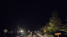 Imagen de Tránsito complicado por la nieve en Ruta 40 y Ruta 23: restringen el paso de camiones en el empalme con Alicurá