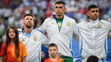 Emiliano Dibu Martínez hizo un sorprendente comentario sobre su retiro. Foto: Instagram. 