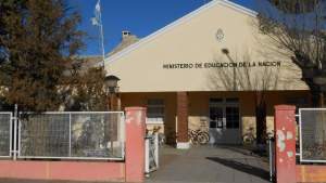 Hallaron una bala en la carne que llegó a un comedor escolar y piden informes en Río Negro