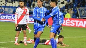 Otra mala noticia para River tras la derrota con Godoy Cruz: se lesionó uno de sus delanteros