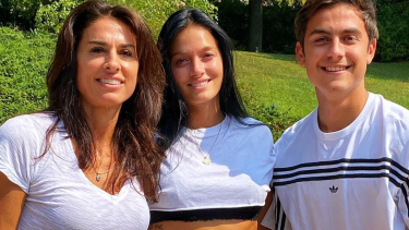 A días de la boda Sabatini - Dybala, corren rumores de que su tía no asistirá.