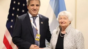 Luis Caputo y Janet Yellen, secretaria del Tesoro de Estados Unidos.