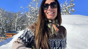 Flor de la V volvió a elegir un cerro de Neuquén para vacacionar con su familia: mirá las increíbles fotos