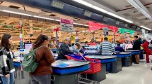 Imagen de La inflación fue de 2,2% en enero, la más baja de la gestión de Javier Milei: los principales aumentos