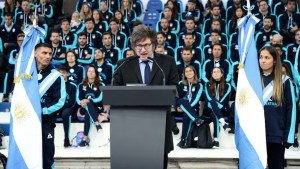 Javier Milei despidió a los atletas que disputarán los Juegos Olímpicos: «Que las fuerzas del cielo los acompañen»