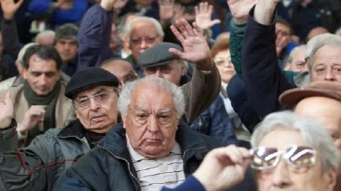 Jubilados y pensionados cobrarán julio 2024 con aumento, por la nueva fórmula de movilidad.-