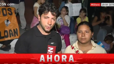 En una marcha por Loan, una mujer denunció que fue abusada por el padre del gobernador de Corrientes. Foto: Captura C5N