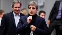 Imagen de Con los cambios en ARCA y la Cancillería, Luis Caputo amplió su poder dentro del gobierno de Javier Milei