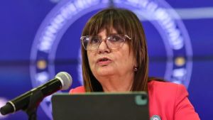 Confrontación entre Bullrich y Amnistía por el protocolo antipiquete y los derechos humanos en Venezuela
