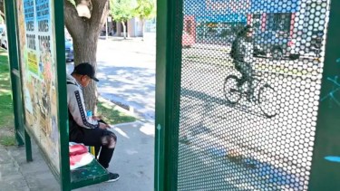 Busca mejorar la información del transporte público en Viedma. Foto Archivo