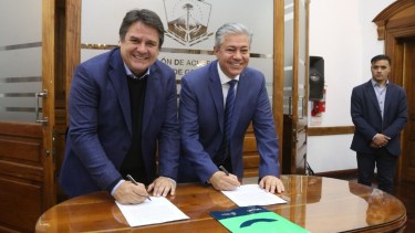 El convenio fue rubricado por el intendente Gaido y el gobernador Figueroa. 