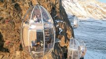 Imagen de Un hotelbus checo, cápsulas frente al Fitz Roy, un huevo de dragón: los lugares más asombrosos para dormir en la Patagonia