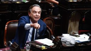 Semana decisiva en Diputados por los fondos a la SIDE: la presión de Pichetto y la estrategia de la LLA