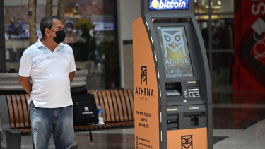 El Salvador capacitará a 80 mil funcionarios públicos en el uso del bitcoin.