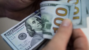 Sorpresa con el dólar: el mercado corrigió su pronóstico para los primeros meses de 2025