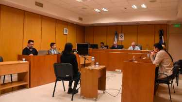 Defensor público intimidó a un reportero gráfico en Roca: FOPEA pidió que lo sancionen