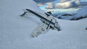 Estrelló una avioneta en el cerro Chapelco de San Martín de los Andes: cuál es el estado de salud de los heridos