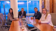 Imagen de La política de Río Negro merodea el proyecto de GNL y obliga a YPF a hacer equilibrio